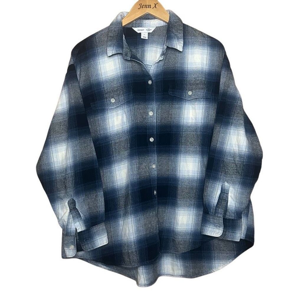 Old Navy Blue Long Sleeve The Boyfriend Shirt Size XL Plaid Button Up Collared